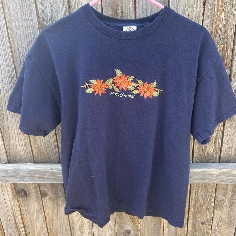 Delta tshirt short sleeve holiday poinsettia size large
